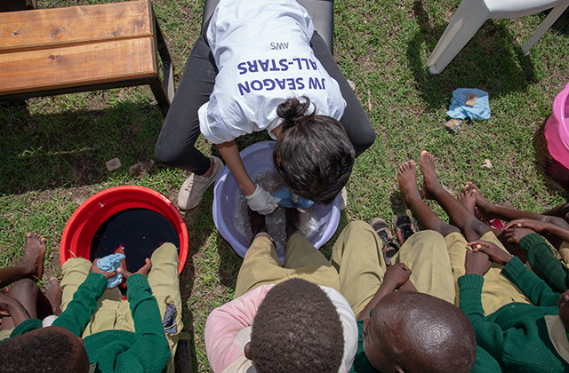 Fighting Jiggers with JW Seagon